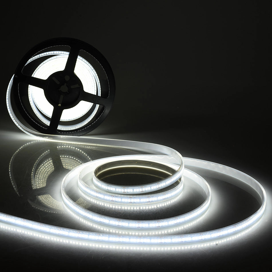 STRISCIA LED SMD 2835 DA 5 METRI LUCE FREDDA 6500K PER USO ESTERNO - ALTA LUMINOSITA' E FLESSIBILITA' PER OGNI ESIGENZA