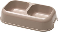 Ciotola doppia per cani e gatti in plastica riciclata 0,7 litri bordo antiscivolo e maniglie laterali colori assortiti Ferplast