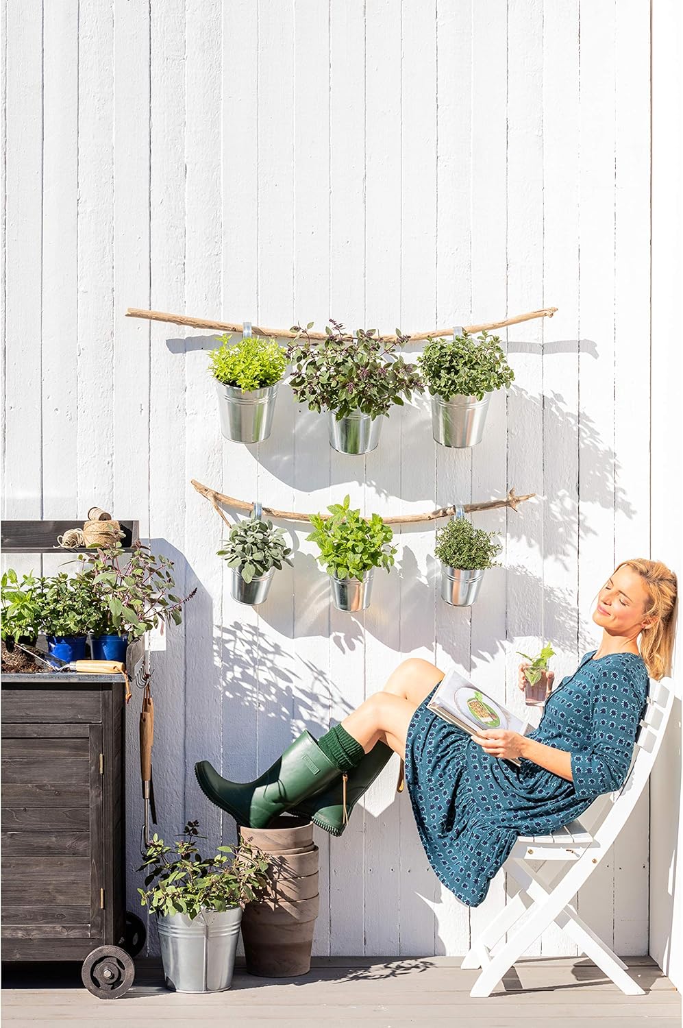 Secchio Zincato 8 Litri in Metallo Rinforzato con Manico in Ferro e Inserto in Legno Resistente e Multiuso