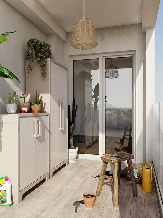 Armadio Basso Gulliver 2 Ante 80x44x100 cm in Resina con Ripiani Regolabili e Cerniere in Metallo per Interno ed Esterno Keter