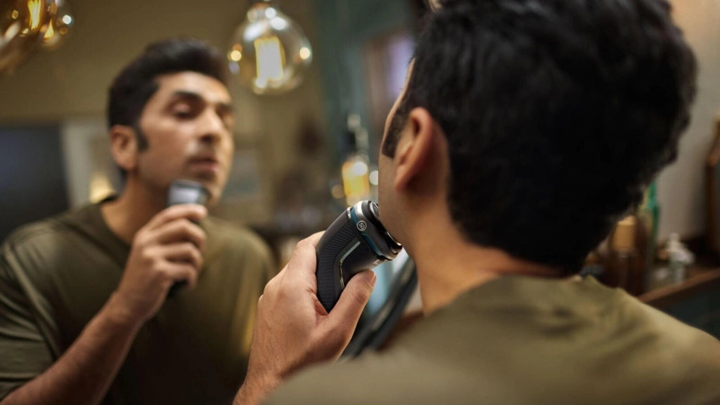 Philips S3343-13 Shaver Serie 3000 Rasoio elettrico rotativo Wet Dry 3 testine autonomia 60 min colore Nero Cromo