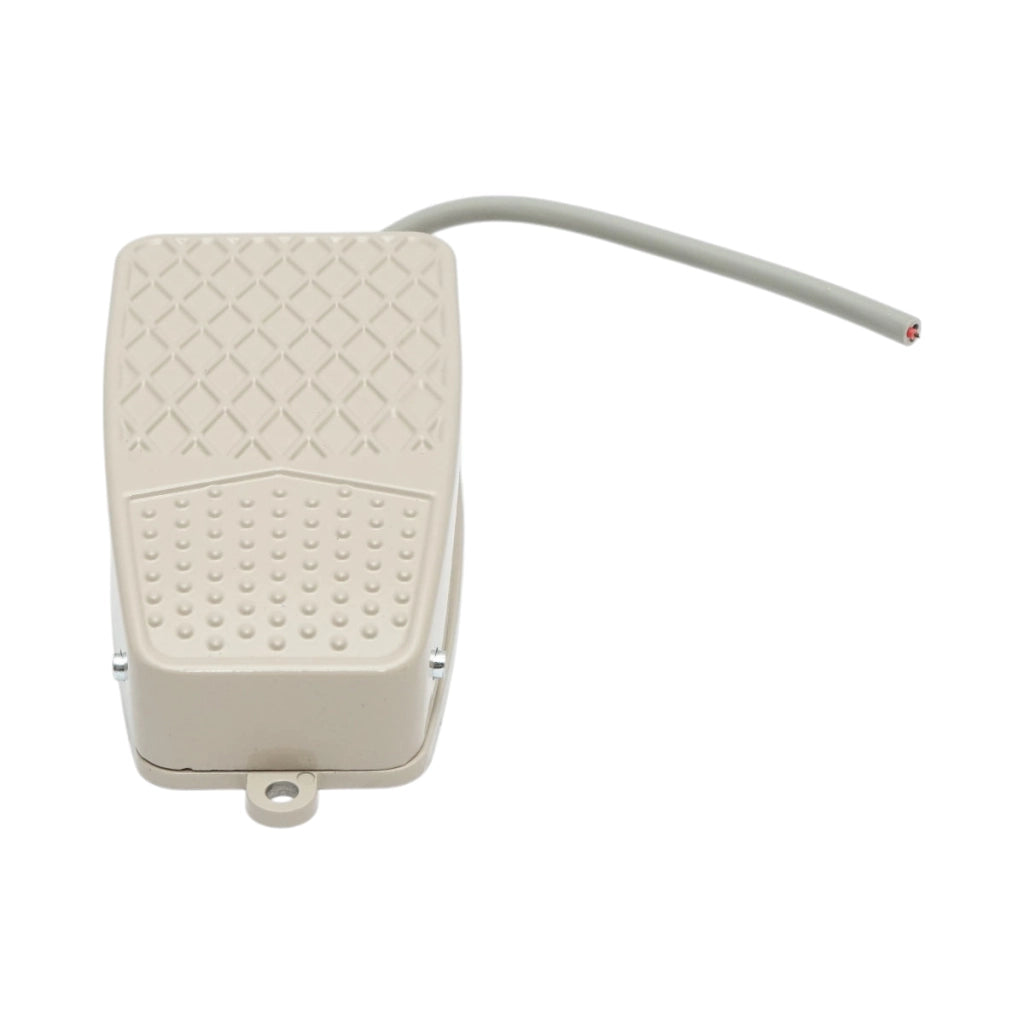 Pedale di comando con contatto elettrico – 250V / 5A Breckner Germany