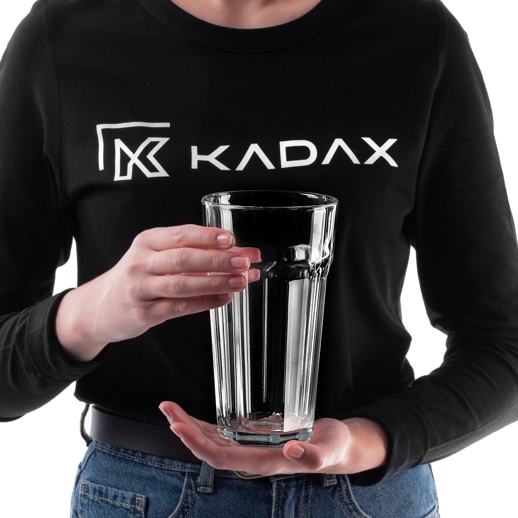 Bicchiere KADAX da 635 ml per succhi di frutta, acqua e limonata, alto e spesso.