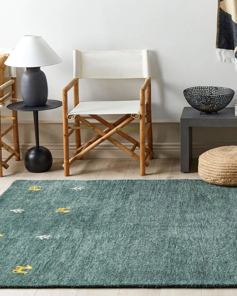 Tappeto Gabbeh in lana verde 160 x 230 cm, trapuntato a mano con motivi animali occidentali e design rustico