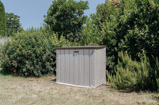 Baule porta attrezzi da esterno in resina Stora Way 842 litri con doppia apertura colore grigio talpa e marrone Toomax