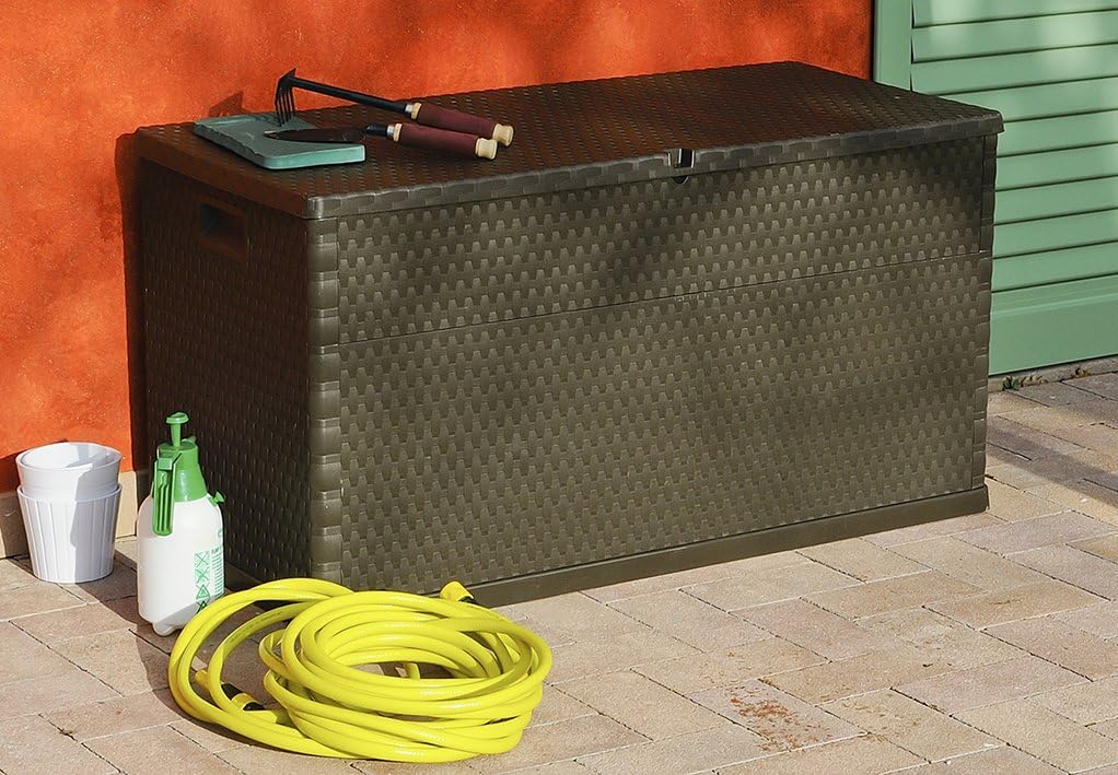 Baule multiuso da esterno in resina effetto rattan 420 litri con ruote colore marrone Toomax