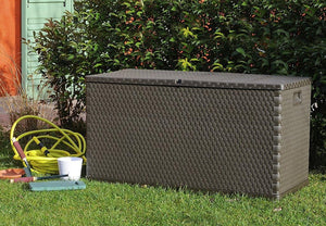 Baule multiuso da esterno in resina effetto rattan 420 litri con ruote colore marrone Toomax