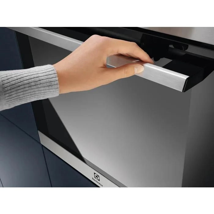 Electrolux COD3S40X Serie 600 Forno da incasso Elettrico 72 L Classe A SteamBake Funzione Pizza AquaClean (59x59x59 cm) colore Acciaio Inox