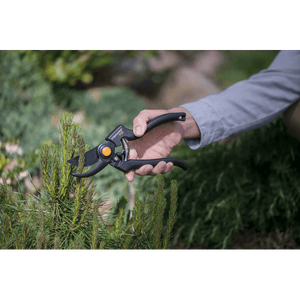 FORBICI DA POTA BYPASS 'GARDEN PRO P90' FISKARS 23 cm - FISKARS