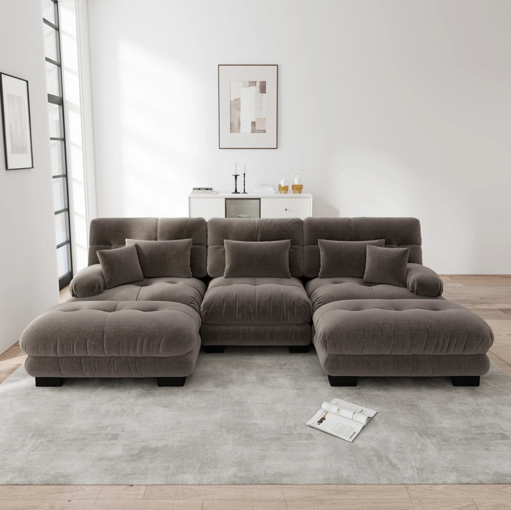 Divano modulare con ottomane mobili in chenille marrone; seduta profonda stile cloud
