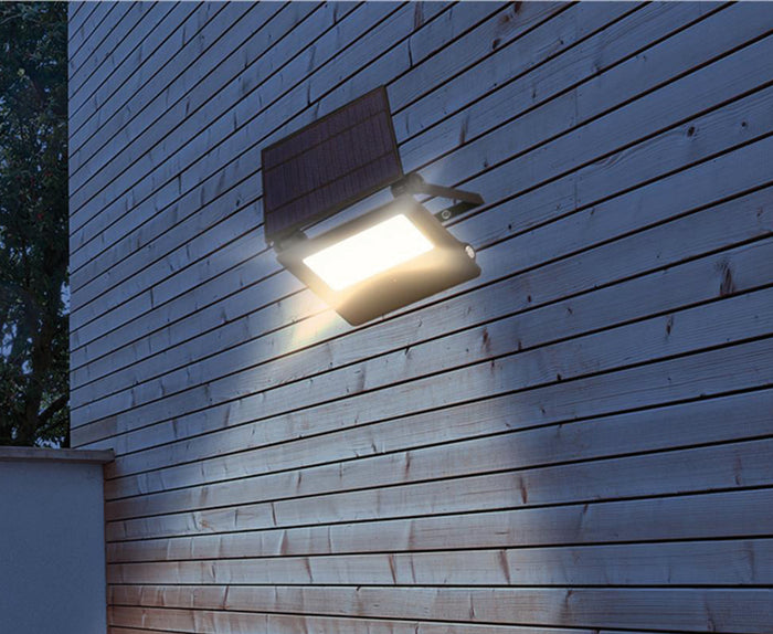 Suprema PROIETTORE SOLARE IN ABS E ALLUMINIO, 28 led, 15 watt, 1500 lumen, luce naturale