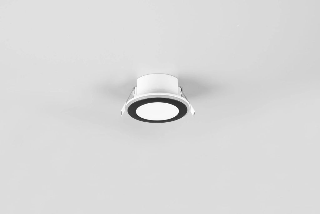 AURA FARETTO DA INCASSO PLASTICA NERA SATINATA TRIPLA ACCENSIONE INDIPENDENTE D. 8,2CM LED 5W 450lm, 3000K