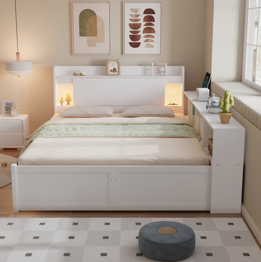 Letto matrimoniale 140x200 cm con luci, presa e contenitori