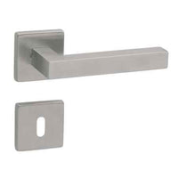 MANIGLIA INOX 'AUSTRIA' CON ROSETTA E BOCCHETTA Col. Inox satinato - FIMET MANIGLIE
