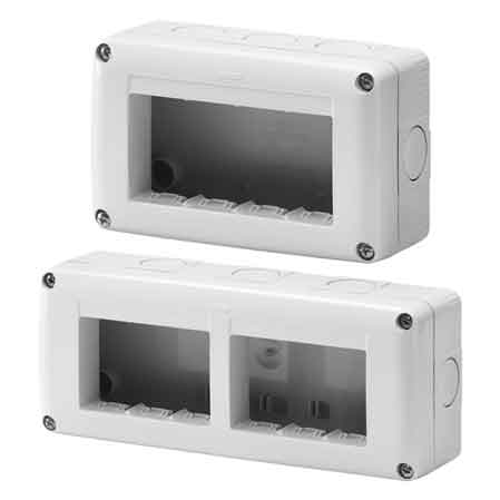 CONTENITORE DA PARETE PER APPARECCHI IP40 'SYSTEM' 3 Posti - GEWISS