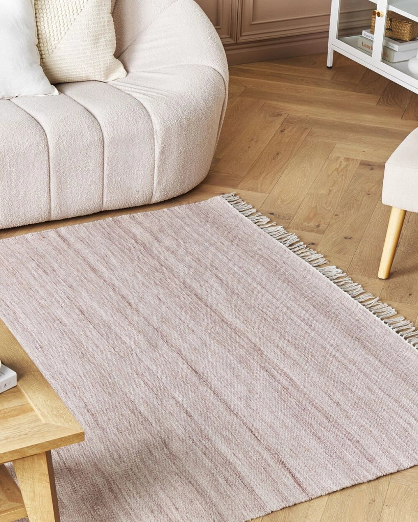 Tappeto in PET riciclato colore rosso chiaro con frange 160 x 230 cm interno esterno