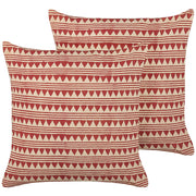 Set di 2 cuscini decorativi rosso e beige cotone 45 x 45 cm motivo geometrico fatto a mano rivestimento sfoderabile con imbottitura boho style