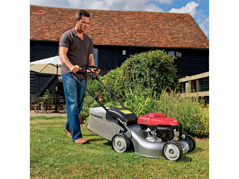 Rasaerba Honda HRG 416 SK semovente motore GVCx 145 OHV 4 tempi taglio 41cm