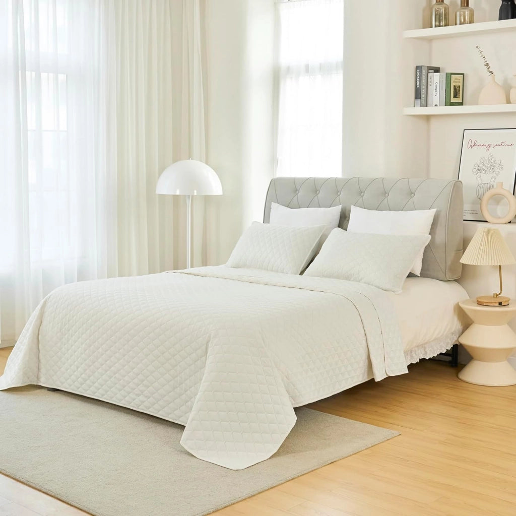 Copriletto 200x220 cm Beige, Trapunta in 3 Pezzi, con 2 Federe Cuscini da 50x70 cm, Coperta Leggera con Motivi a Rombi ad Ultrasuoni, per Camera da Letto, Divano