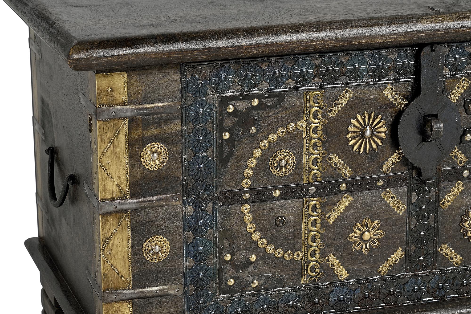 Cassapanca in massello di mango con particolari in ottone