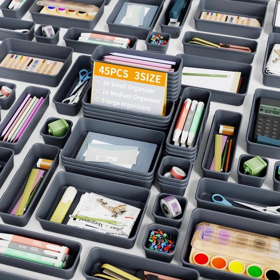 Organizzatore per cassetto da 45 pezzi per ufficio con 3 misure, tavolo da toeletta, organizzatore per trucco, sistema di ripristino dei cassetti per scrivania, cucina, camera da letto, bagno, ufficio, grigio