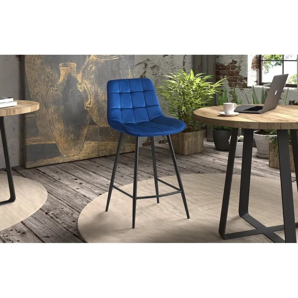 Sedia da banco JUTE – Velluto blu – Stile contemporaneo H95 cm