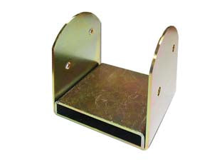 STAFFA AD U PER TRAVE ART.855- - mm.119x119x15h. - spessore mm.3 - 4 pezzi