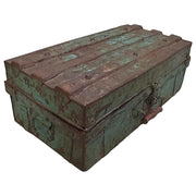 Valigia artigianale in metallo, 67x37x25h cm