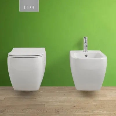Coppia di Sanitari sospesi Metropolitan in ceramica con Water, Bidet e Copriwater slim