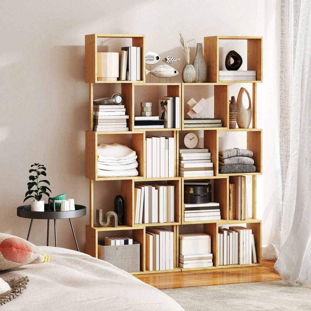Libreria Moderna Asimmetrica a 5 Livelli in Bamb¨´, 62.5 x 23 x 165 cm, Colore Legno Naturale