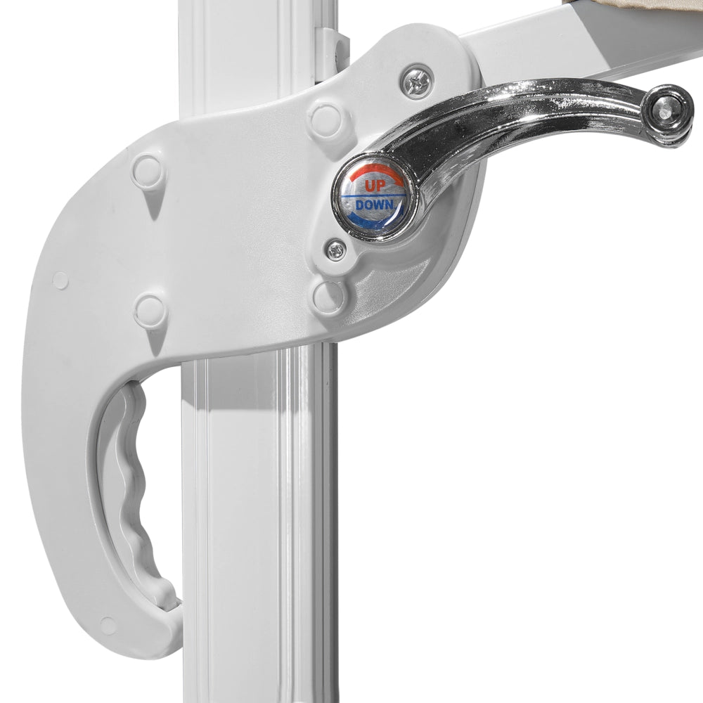 Ombrellone da giardino Sabbia Beige Baldacchino Palo in acciaio bianco 240 cm Resistente alle intemperie Cantilever con meccanismo a manovella