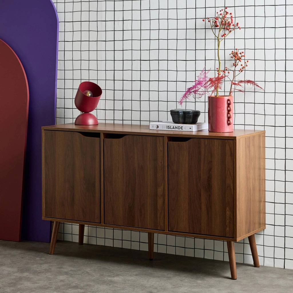 Credenza effetto noce con 3 ante e 3 ripiani, 120cm, noce