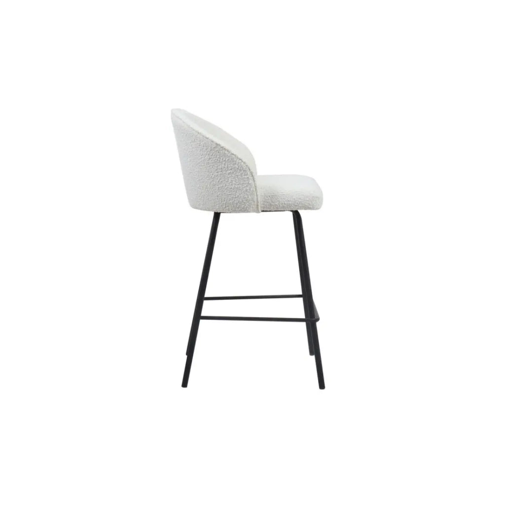Sedia da banco 'Juni' in Bouclé Bianco, dimensioni: H87 x L52 x P51 cm.