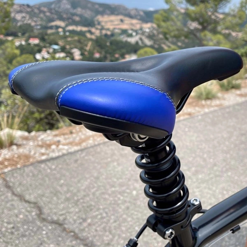 Sella per bicicletta larga 25 x 23 cm con molle, ideale per biciclette da città/mountain bike Nero / Blu Avizar