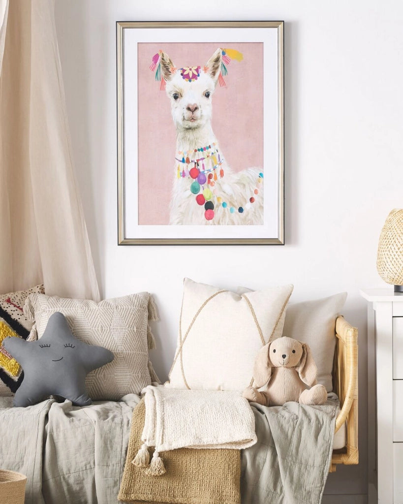 Stampa artistica da parete con cornice Lama Cornice in ottone rosa 60 x 80 cm Passe-Partout Kids Room Boho