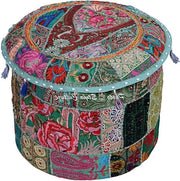 Katoenen ottomana patchwork con decorazioni e fiori a maglia verde