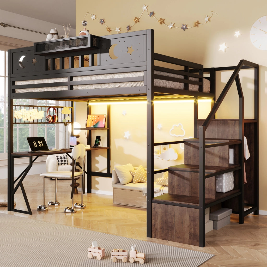 Letto a soppalco 140x200 cm con scrivania; pannello pegboard; ripiani; LED; USB e gambe a K; metallo nero