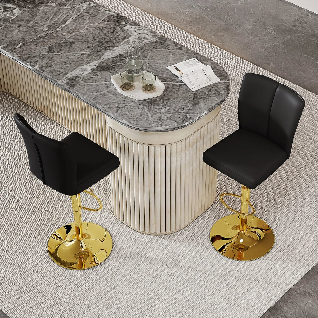 Sgabello da bar girevole a 360° con altezza regolabile e poggiapiedi, set da 2, in PU pelle e metallo nero oro