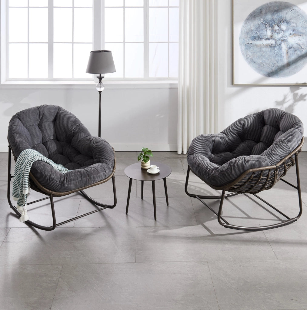 Poltrona a dondolo da esterno in rattan grigio 78x106x90 cm