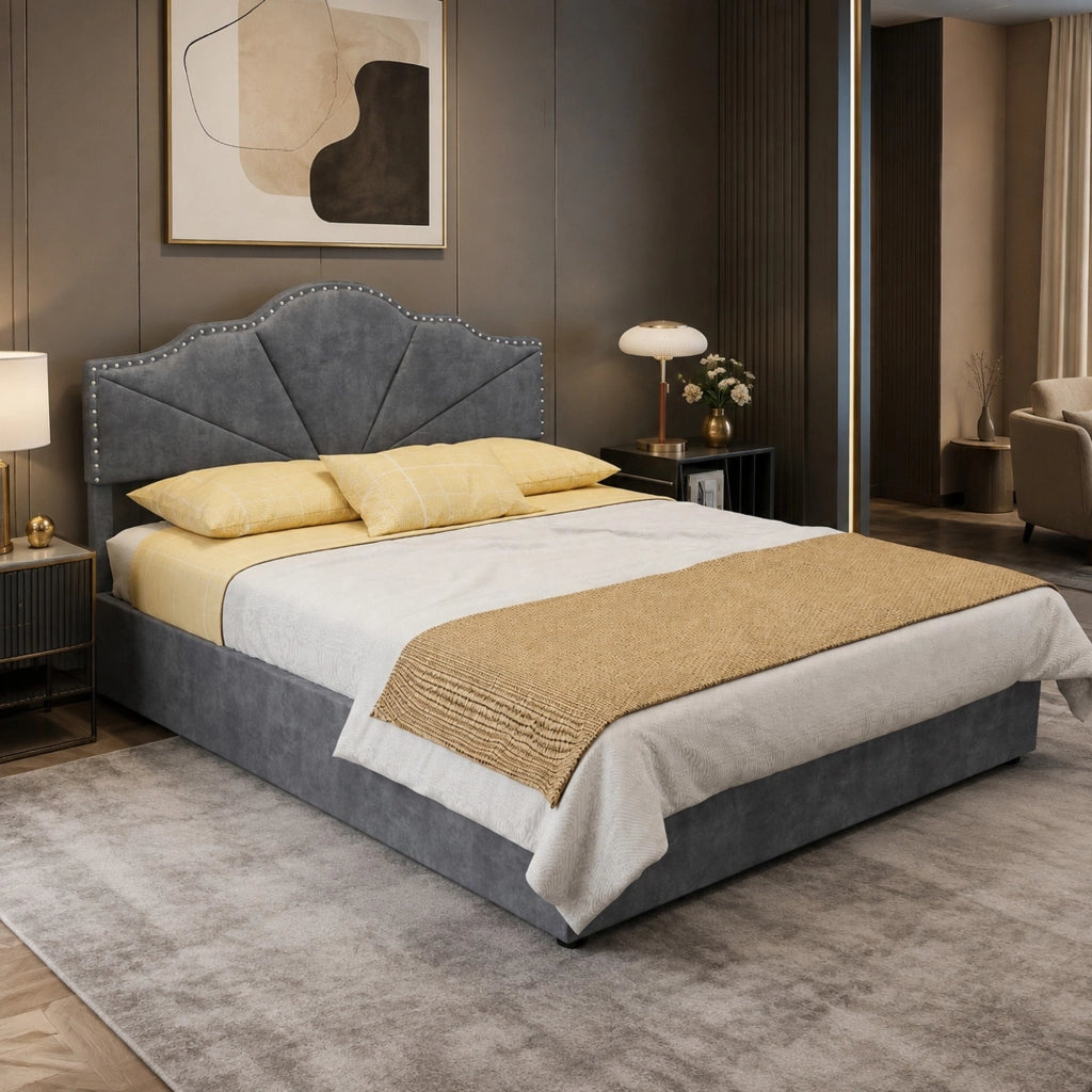 Letto matrimoniale 140x200 cm in tessuto grigio con testiera geometrica