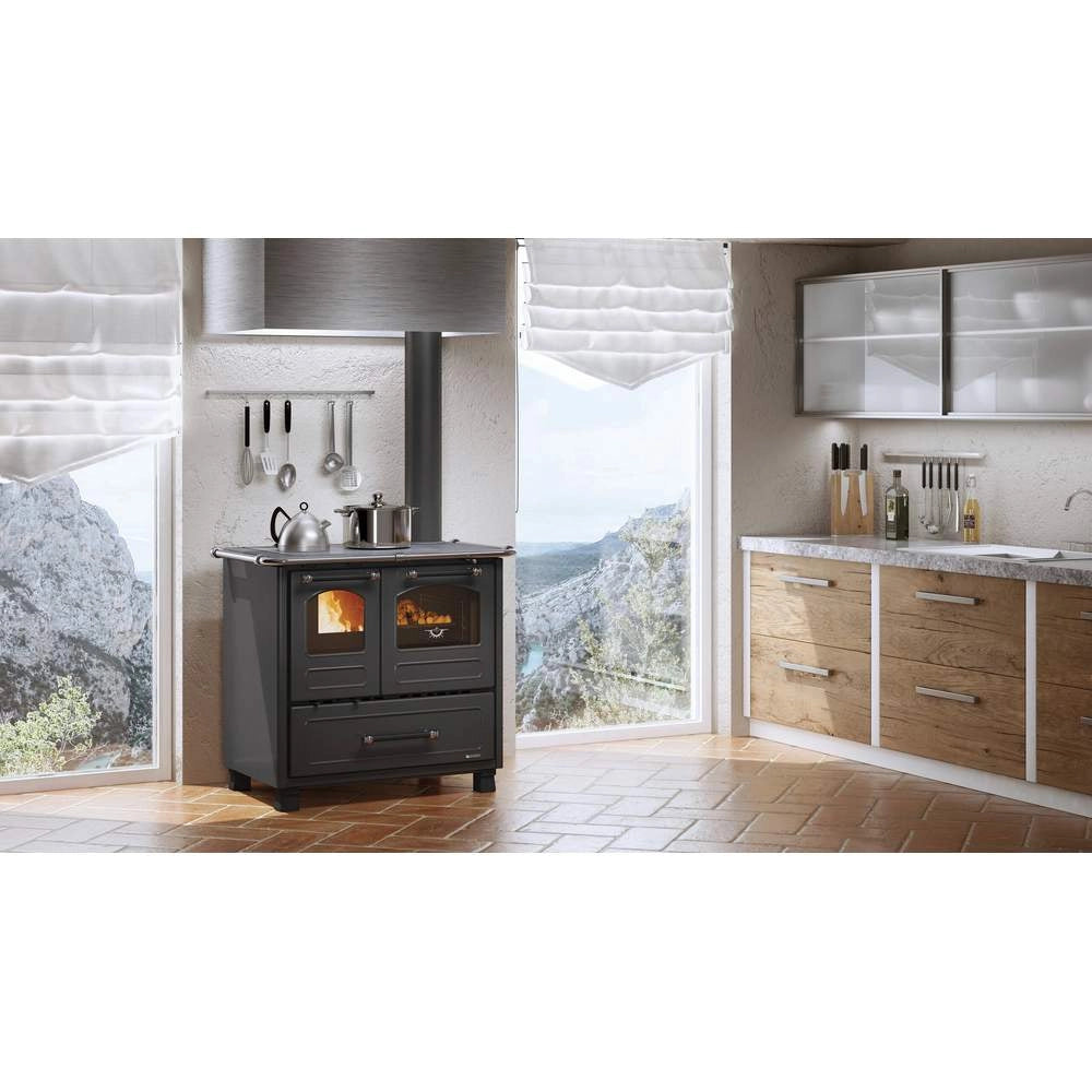 Cucina a Legna Nordica Family 4.5 in Ghisa 7,5 kW Colore: Nero Antracite