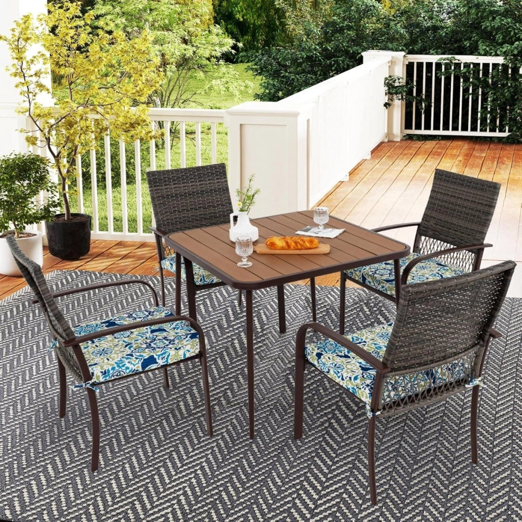 Set da pranzo da esterno 5 pezzi per giardino, Set da pranzo in rattan con cuscini e tavolo quadrato Marrone