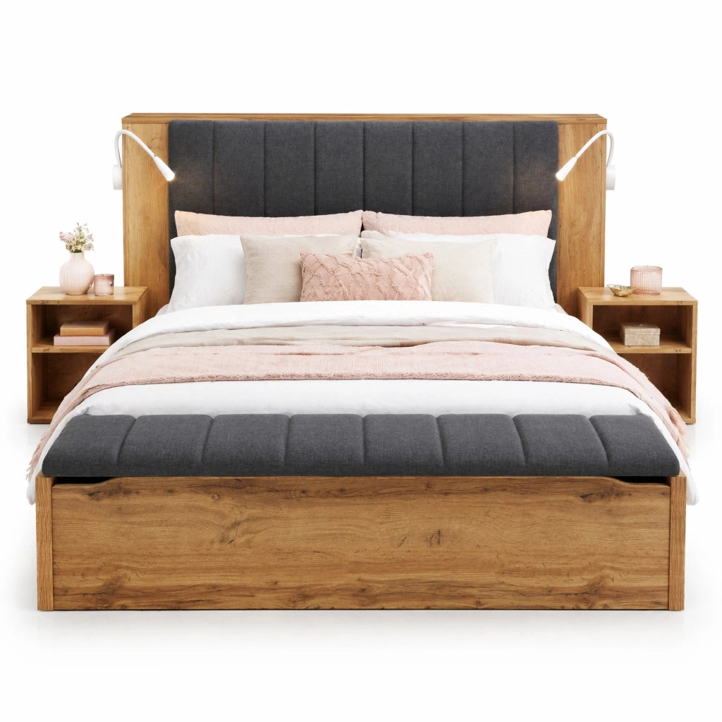 Letto matrimoniale 180x200 cm in effetto legno rovere con testiera reclinabile, lampade LED USB, comodini e panca contenitore