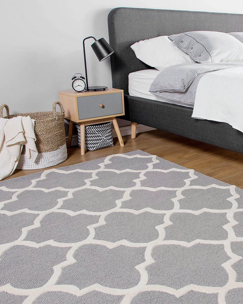 Tappeto Grigio Lana 80 x 150 cm Traliccio Motivo Quadrifoglio Trapuntato a Mano Orientale Trifoglio Marocchino