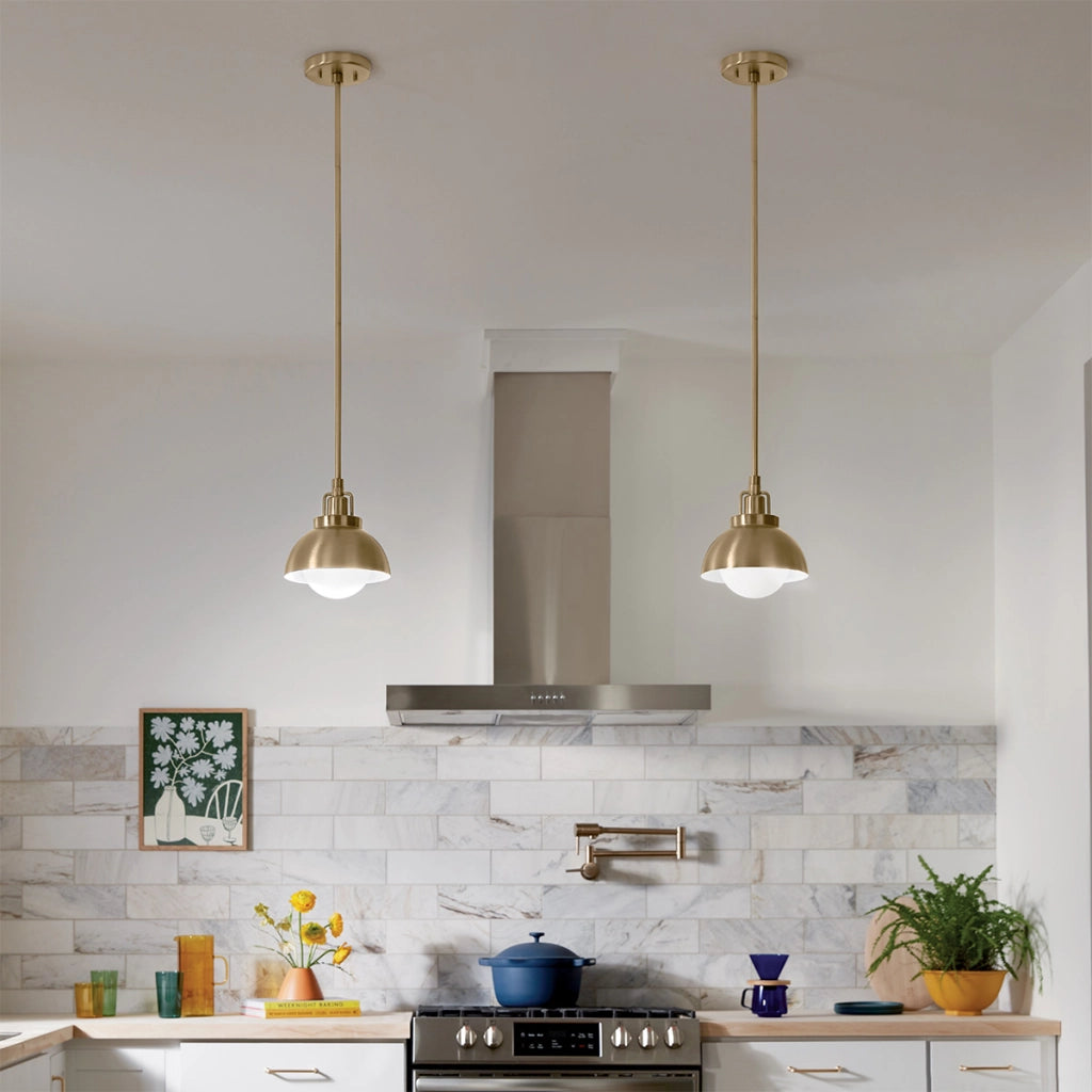 Lampada industriale ottone NIVA vetro opale E27 Kichler