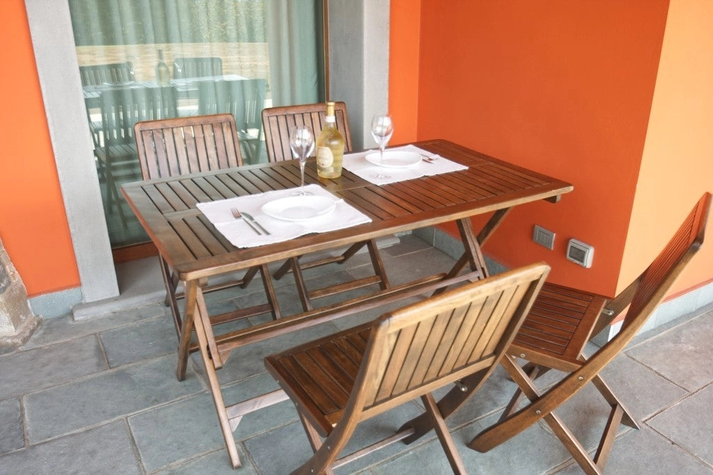 Set Arredo Rodi Tavolo + 4 Sedie pieghevoli verniciato ad acqua