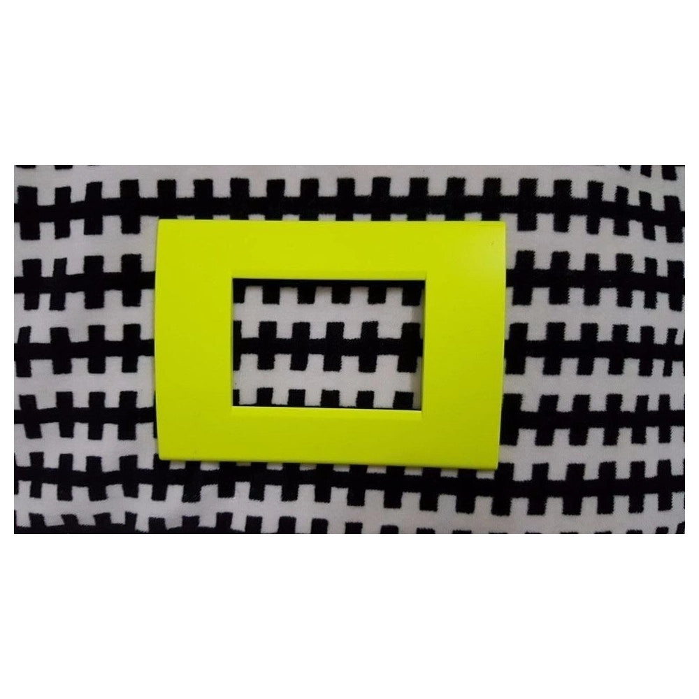 Trade Shop - Placca Placche Placchete Compatibili Living Light In Abs 3 4 7 Posti Colorate - Giallo Fluo -3 Fori     -
