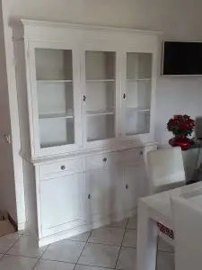 Credenza cristalliera in legno 3 porte mod Martini Shabby chic bianca