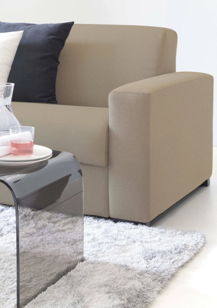 Divano Letto Akito, Divano a 2 posti Large, Made in Italy, SofÒ  Soggiorno con apertura girevole, in tessuto imbottito, con Braccioli slim, cm 180x95h90, Beige