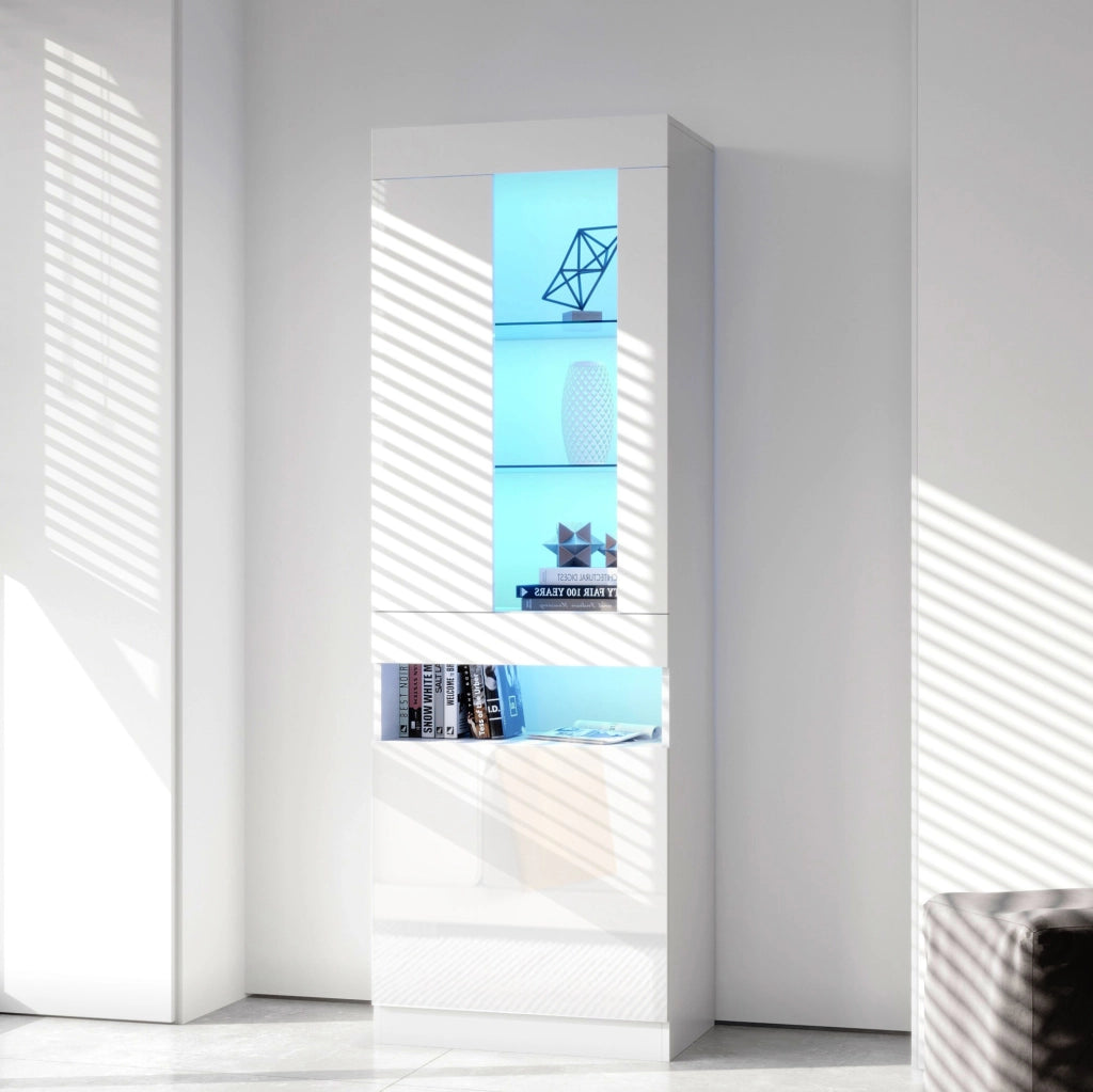 Vetrina con illuminazione LED e ampio spazio contenitivo
